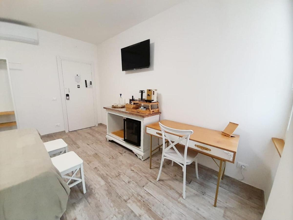 Biobenessere Eco-B&B -Adults Only- Moto&Bike Parking Arezzo Extérieur photo
